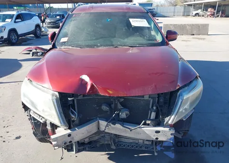 2015 Nissan Pathfinder Platinum/S/Sl/Sv z USA, uszkodzony, nr VIN 5N1AR2MN9FC600837